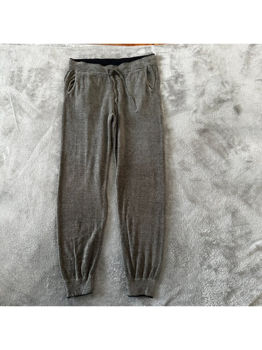 Barefoot Dreams CozyChic Ultra Lite Joggers Sweatpants MEDIUM Gray